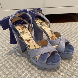 Nicola Bathie x Antonio Melani Blue Velvet Embellished Heels 9.5